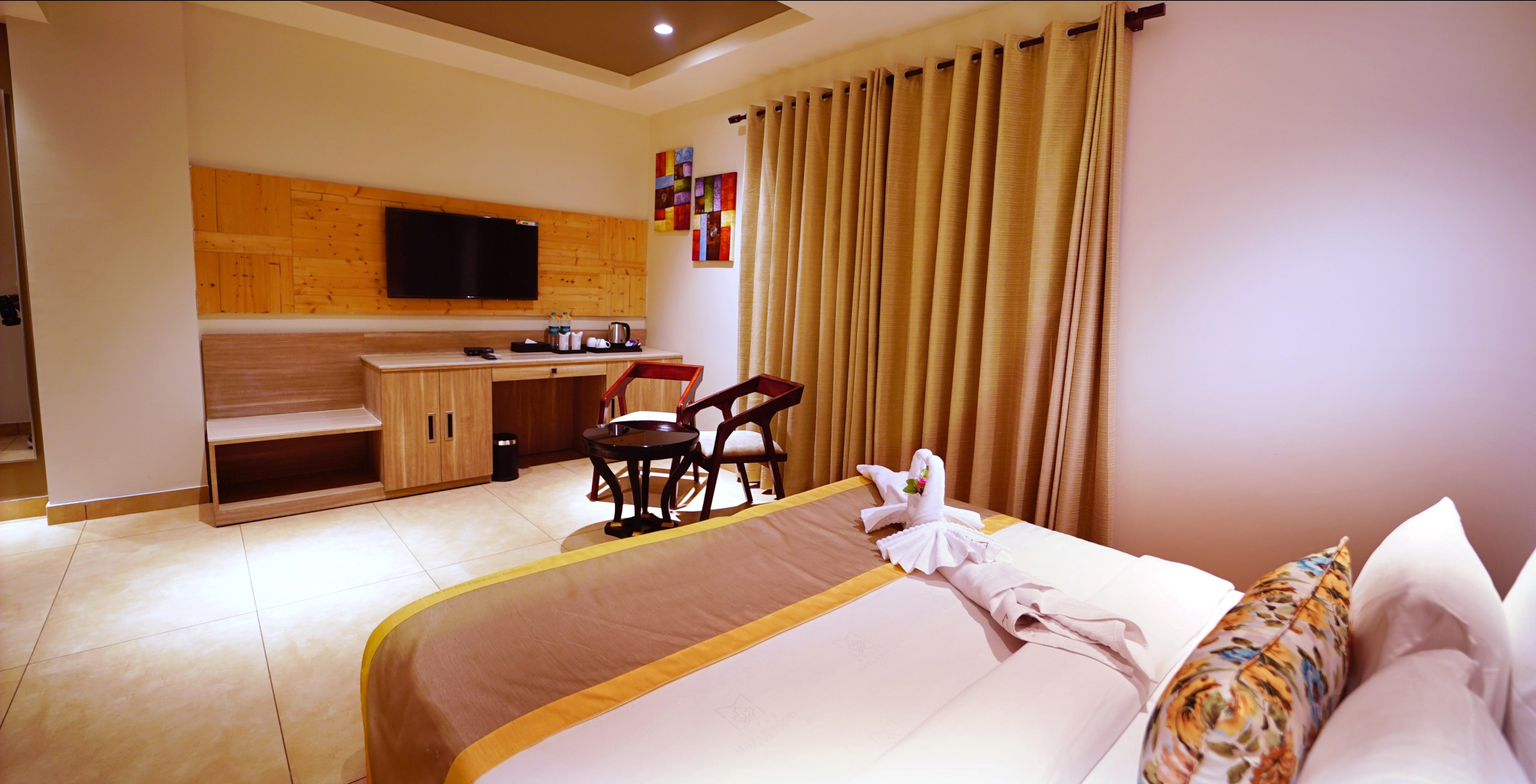 Отель Maplewood Premier