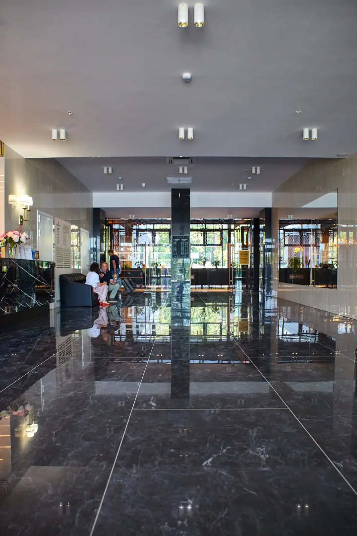 Апартаменты KM Tower Plazа европейский уровень в исторической части города