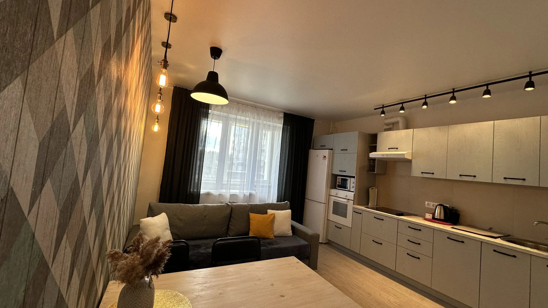 Квартира Домашний Ключ Гагарина 151