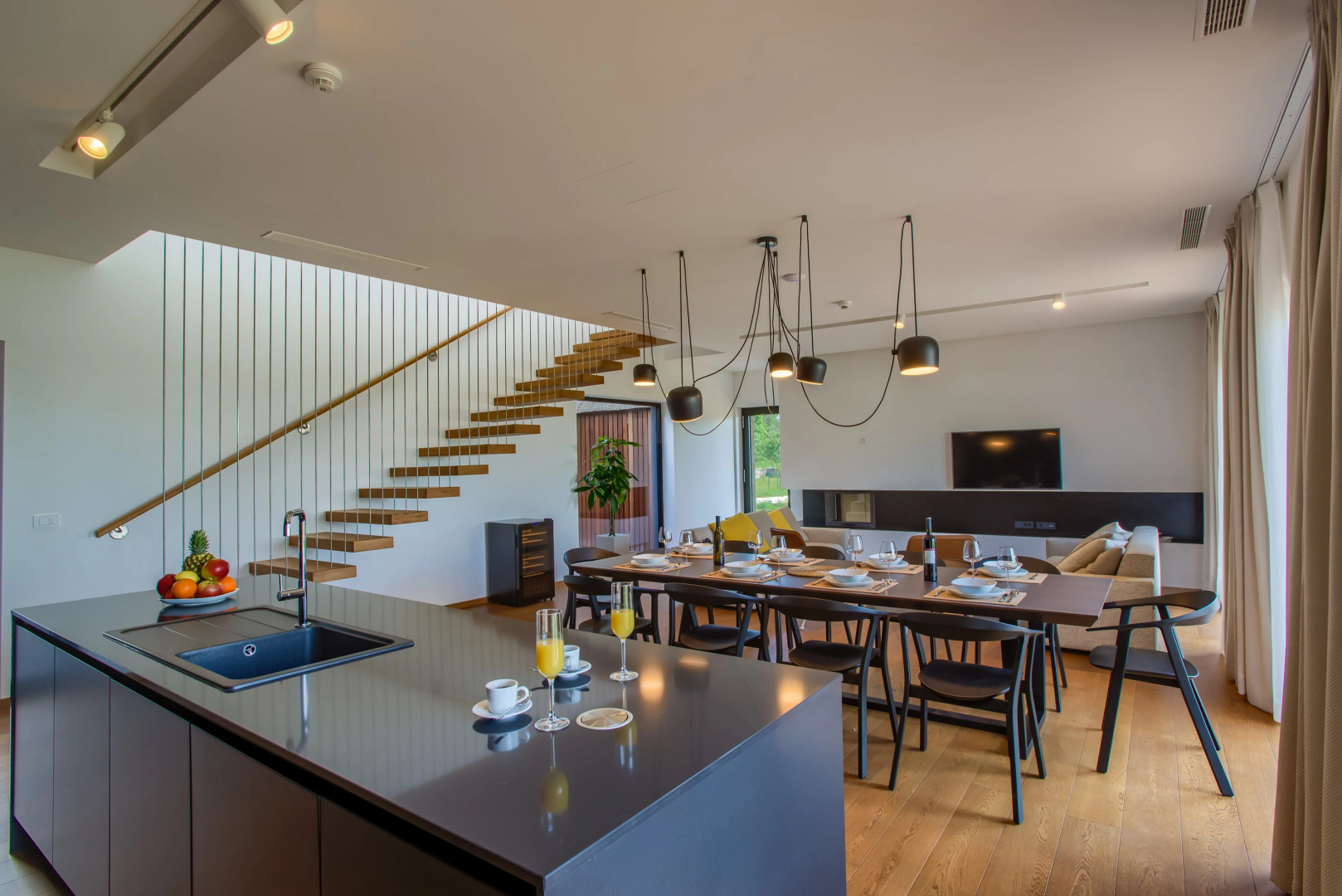 Вилла Yellow Tree