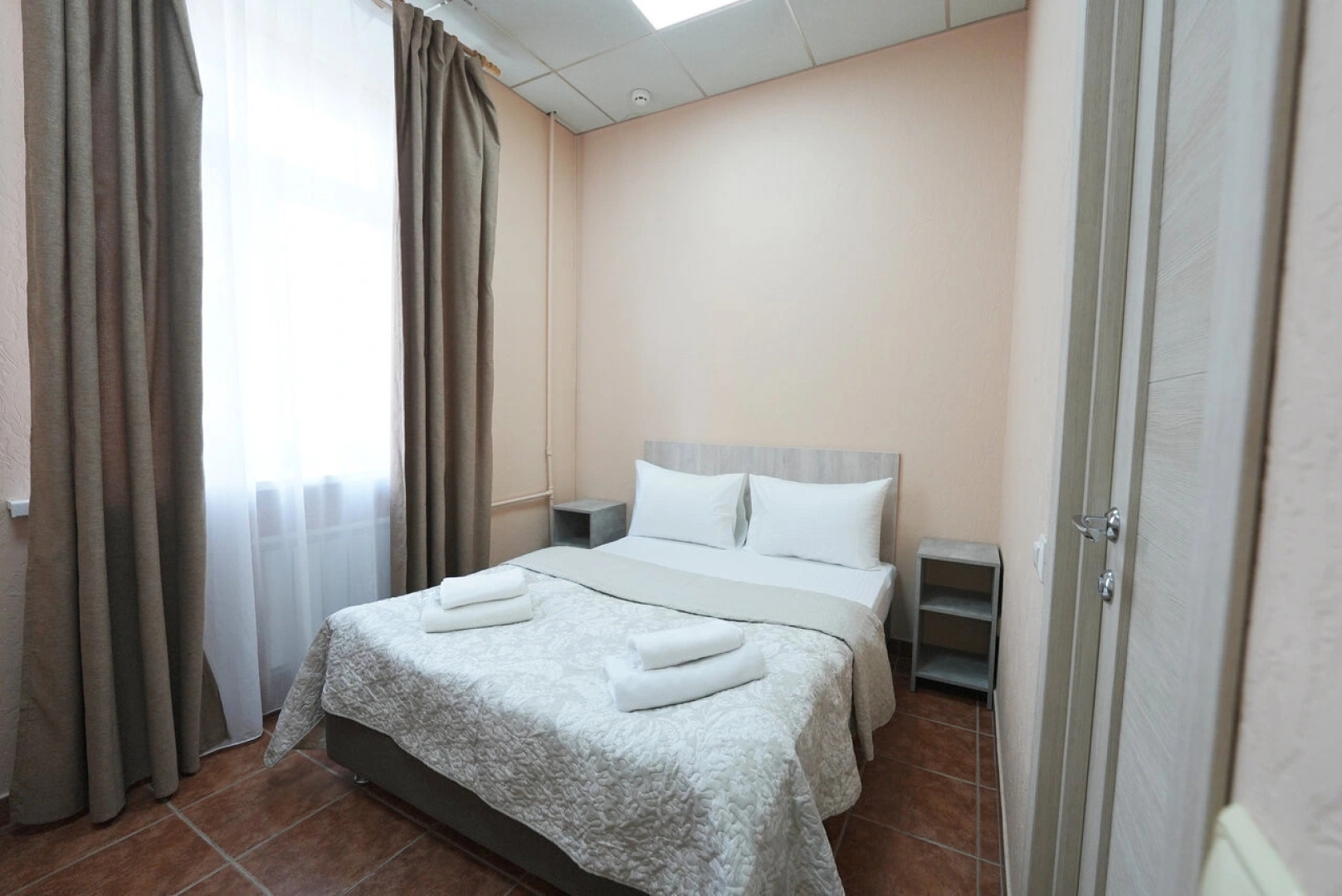 Отель Афина