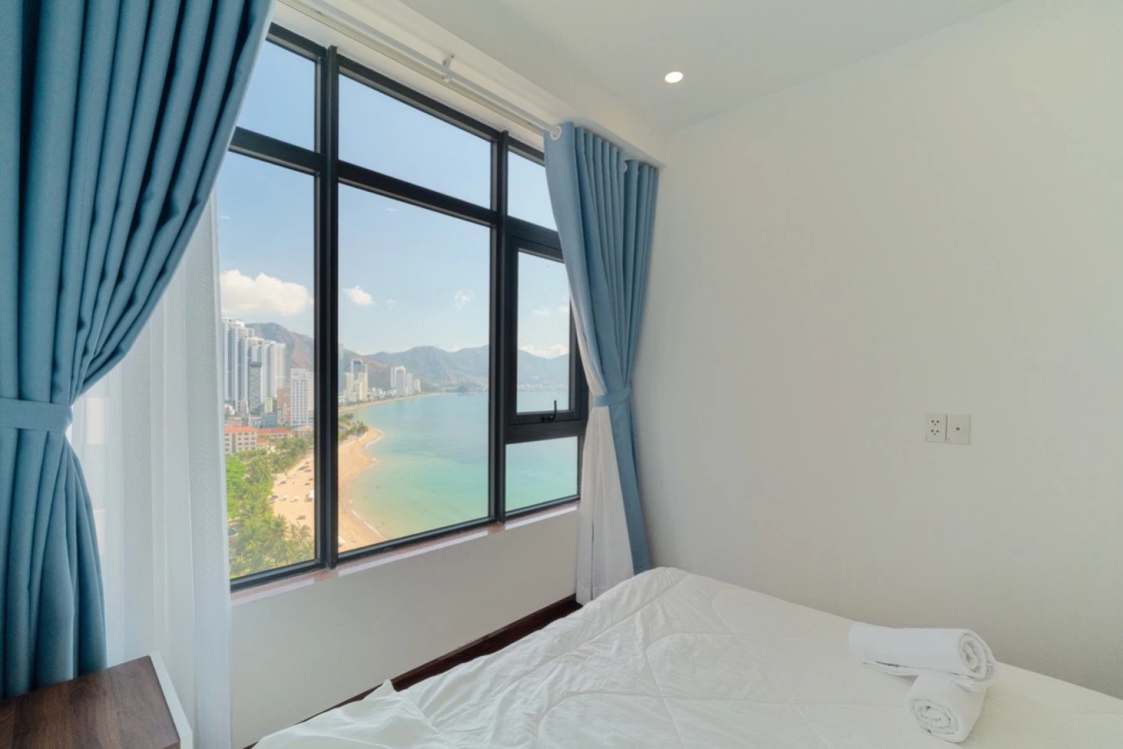 Апарт-отель Oceans Apartment Sea View