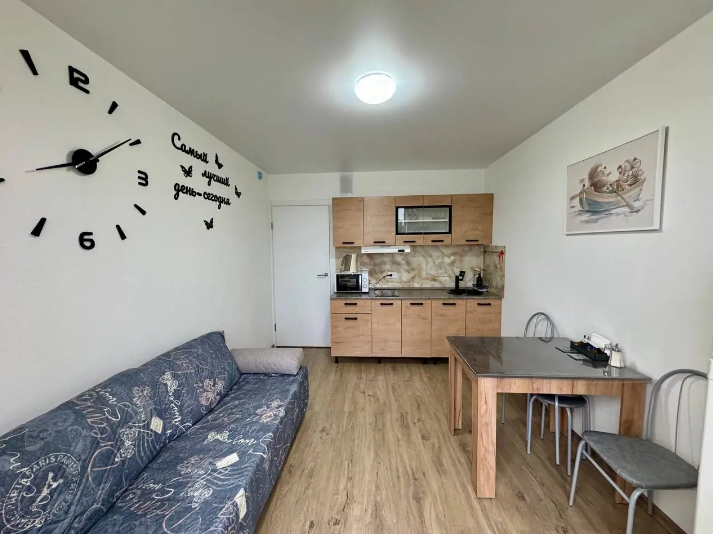 Апартаменты с современным ремонтом в новом Апарт-отеле “Начало"