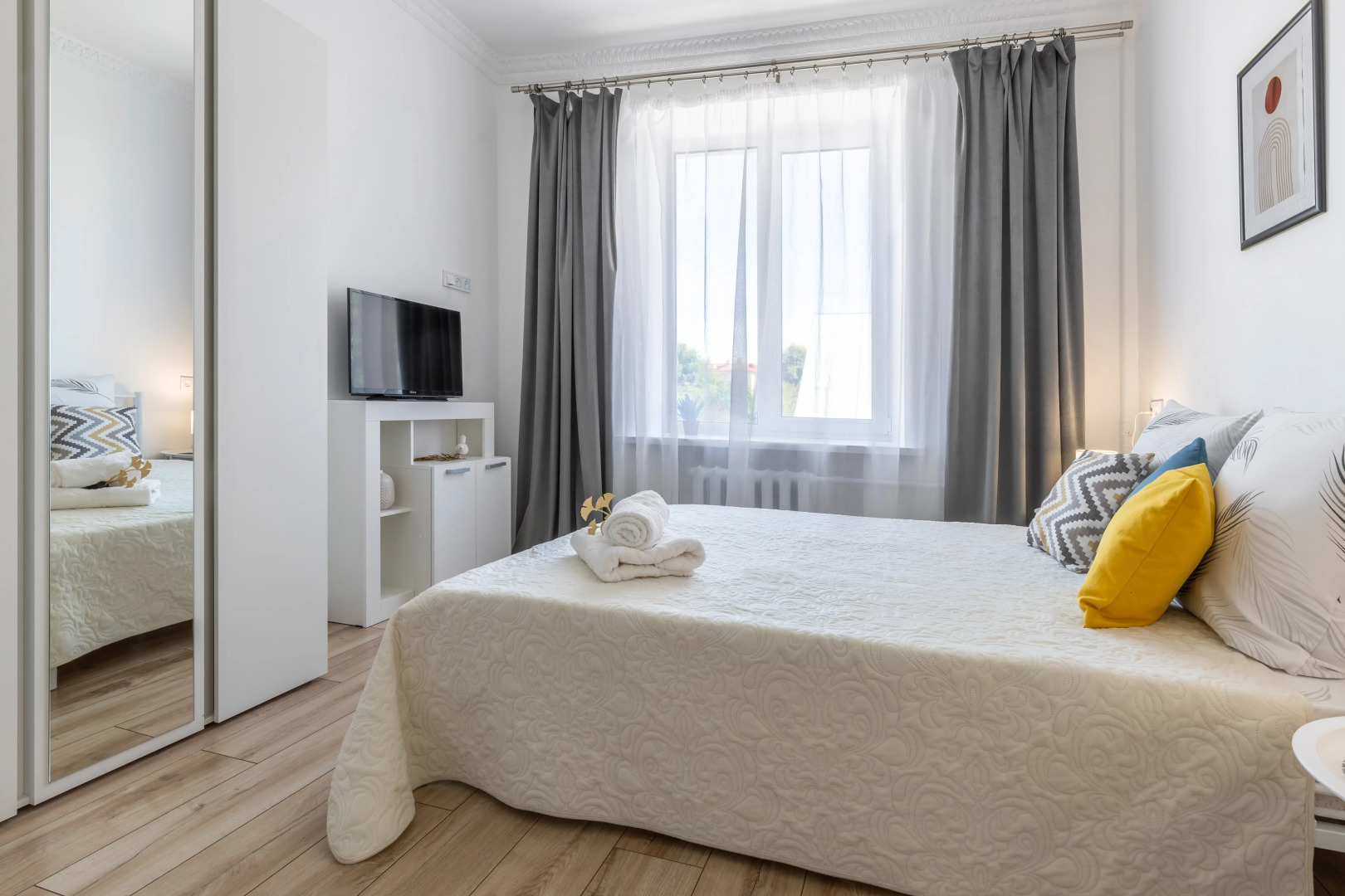 Квартира Светлая и уютная квартира в центре