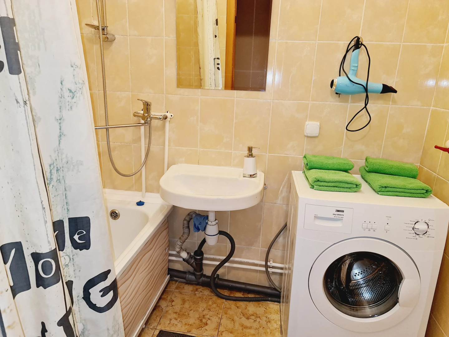 Апартаменты Двухкомнатные на Кузбасской дивизии 24