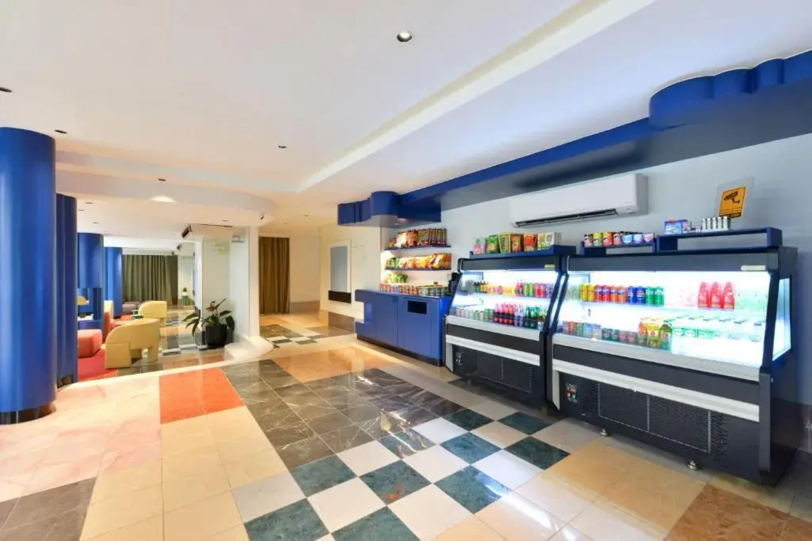 Отель The Grass Serviced Suites