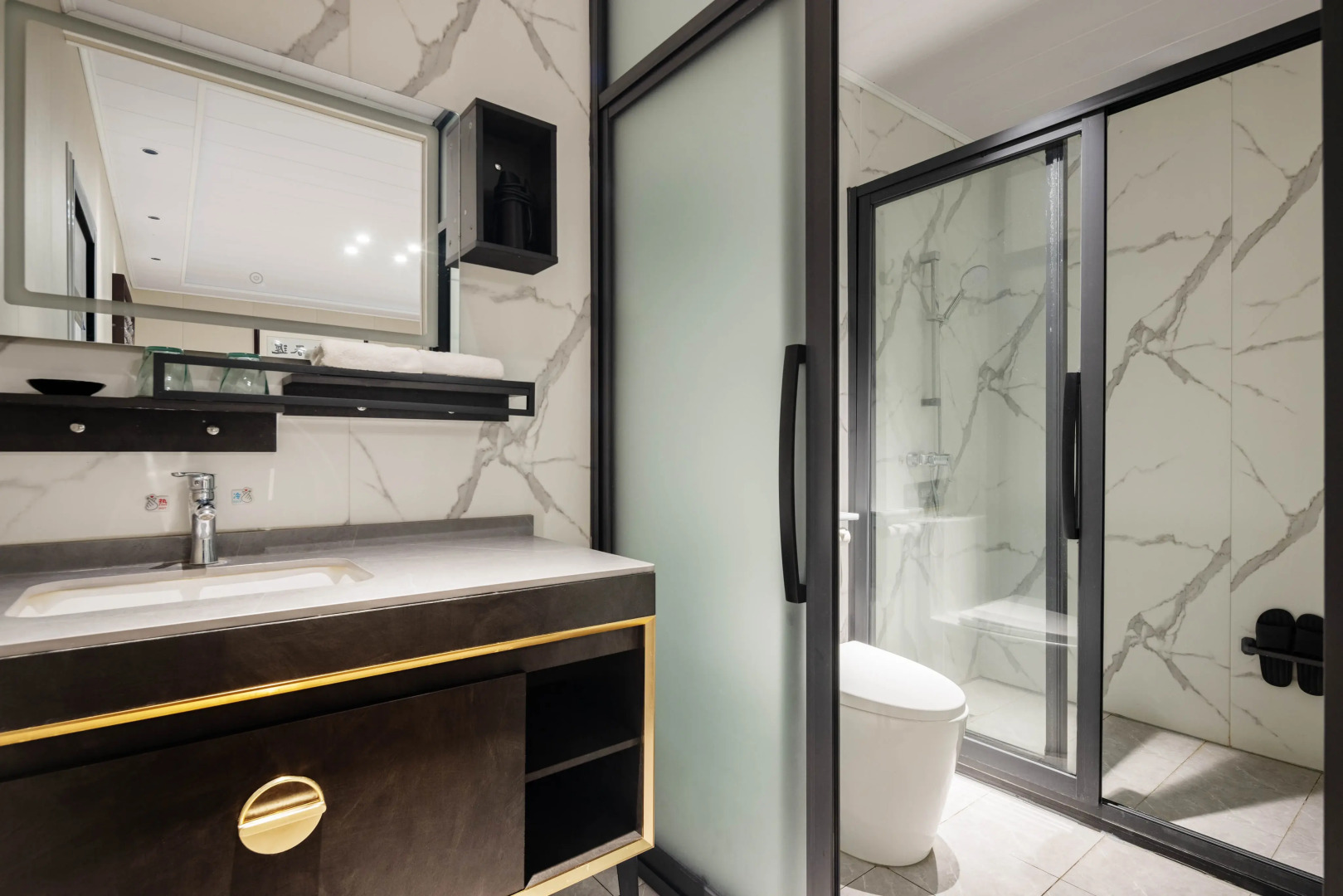 Ночлег и завтрак (B&B) Yiyuan Designer Internet Celebrity Chengdu Tianfu International Airport