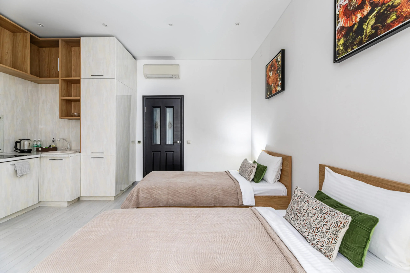 Апартаменты Студия Сибирские номера с раздельными кроватями в центре Казани