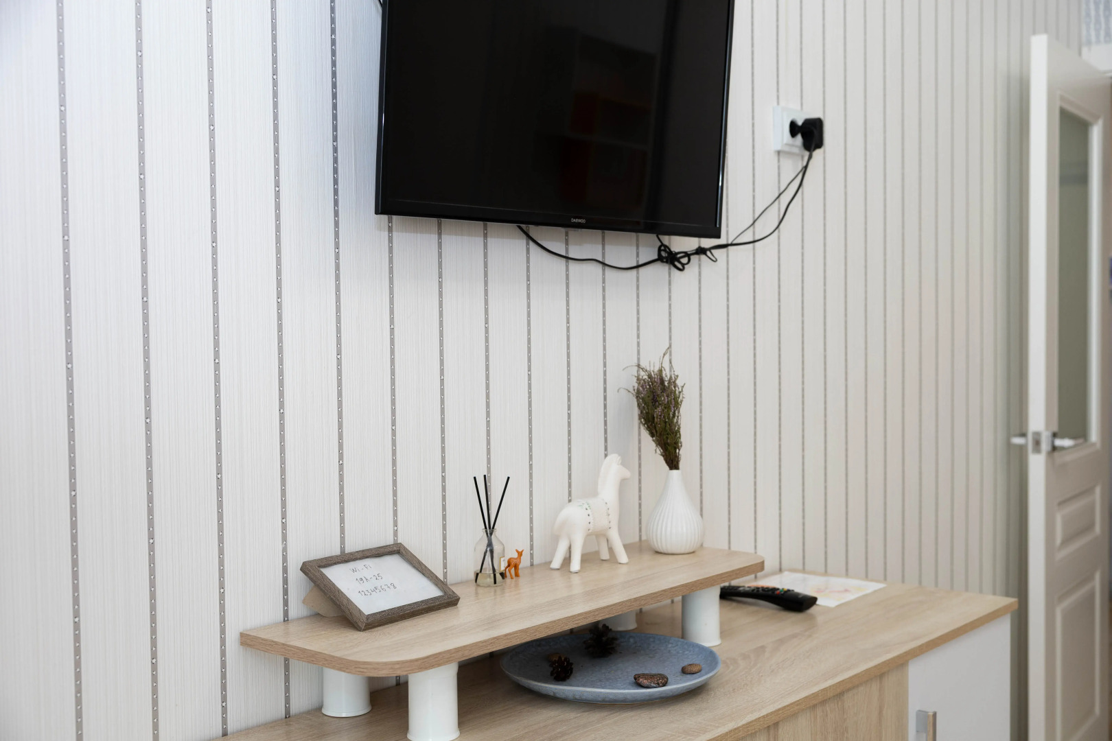 Апартаменты новые и комфортные возле красивого озера