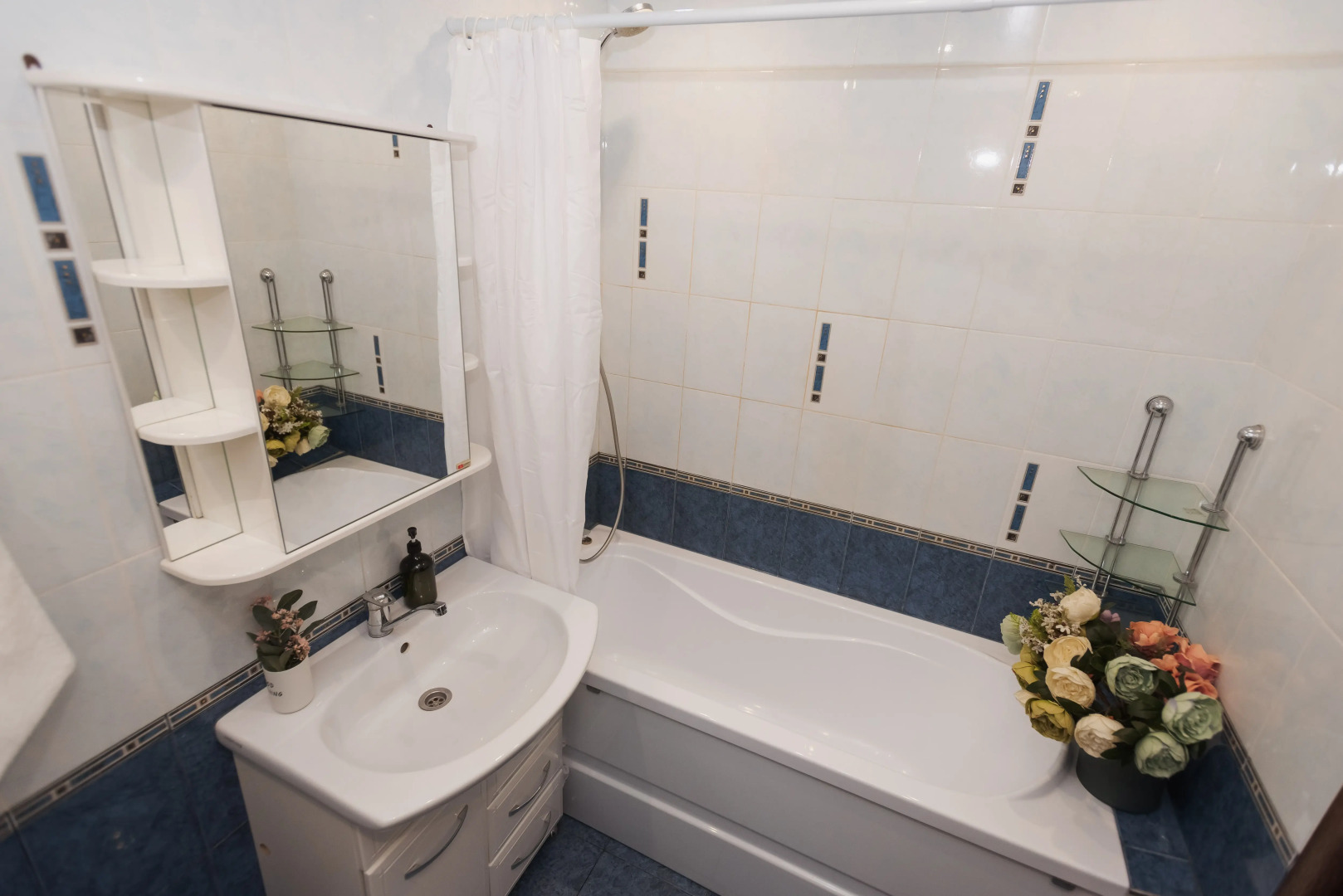 Квартира ApartHause у Южного Автовокзала и ТРЦ Мегаполис