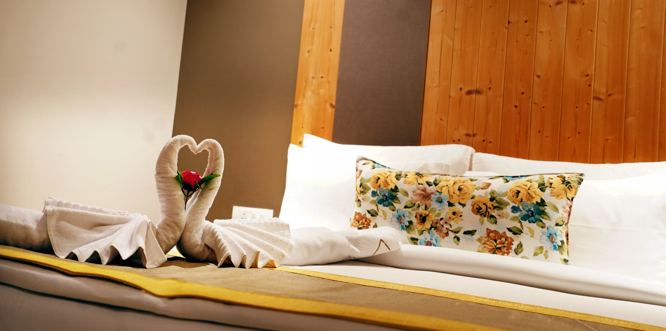 Отель Maplewood Premier