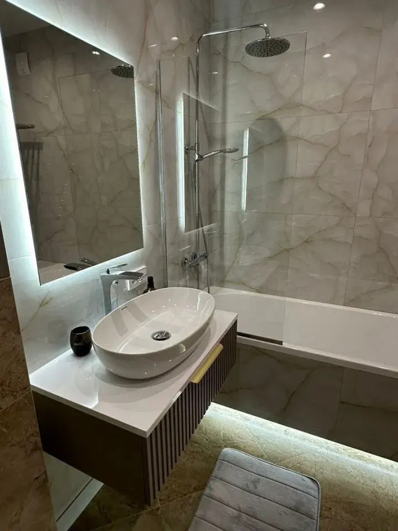 Квартира в ЖK Лазуpный