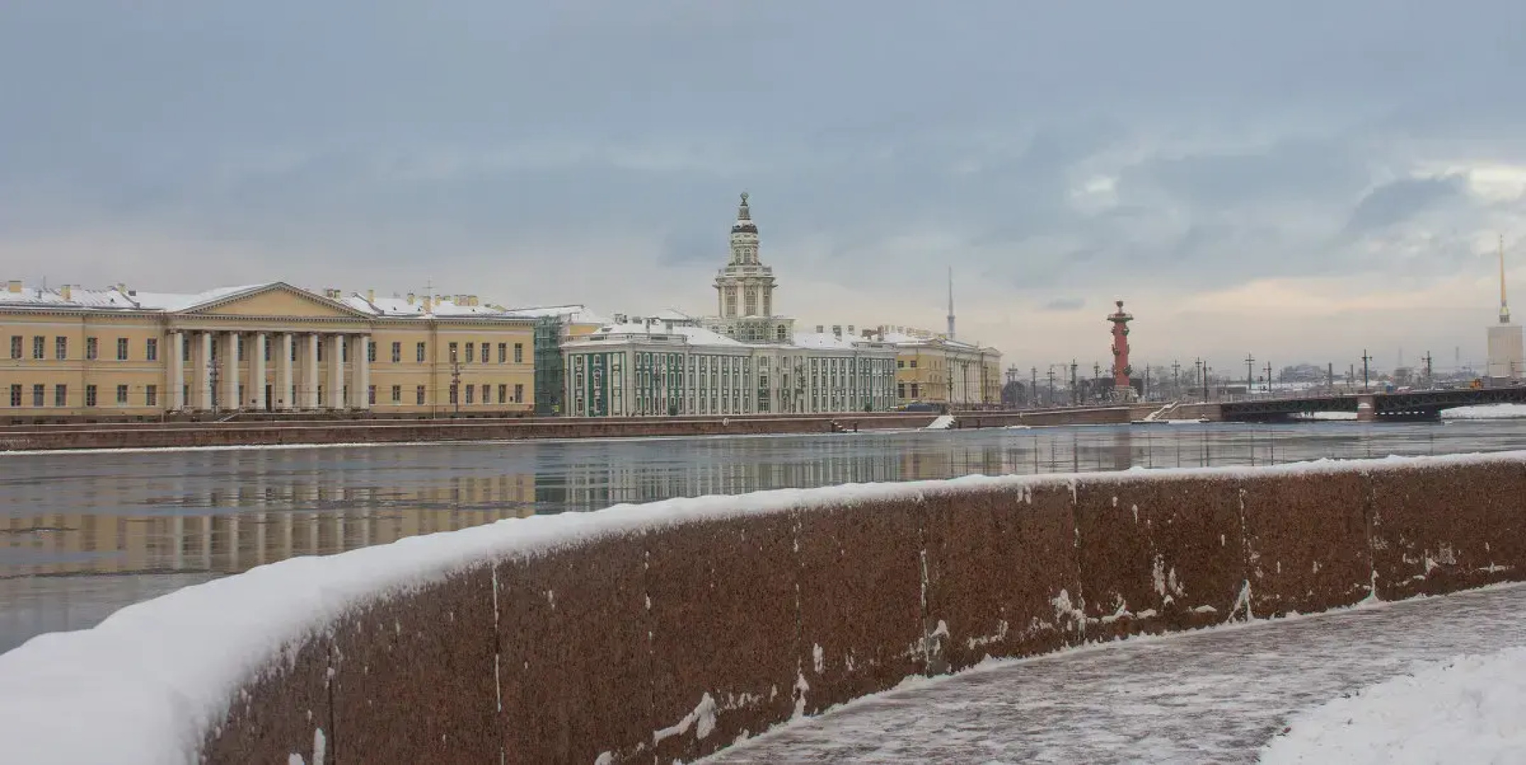 Апартаменты С Видом на Неву и Литейный Мост