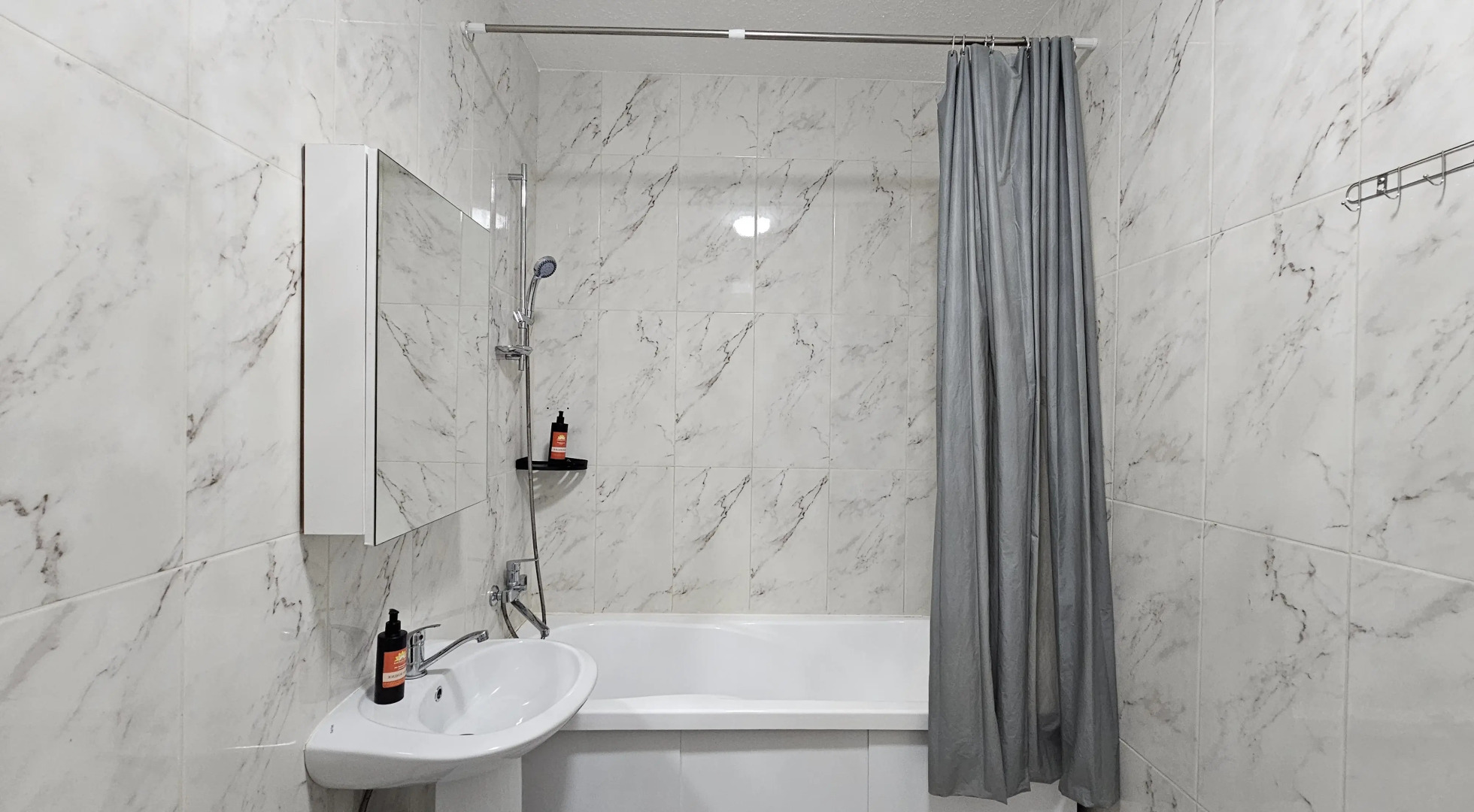 Квартира Марьин Дом на Азина, 22/7