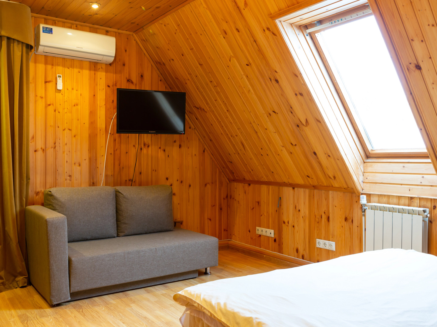 V Rassudovo Guest House	