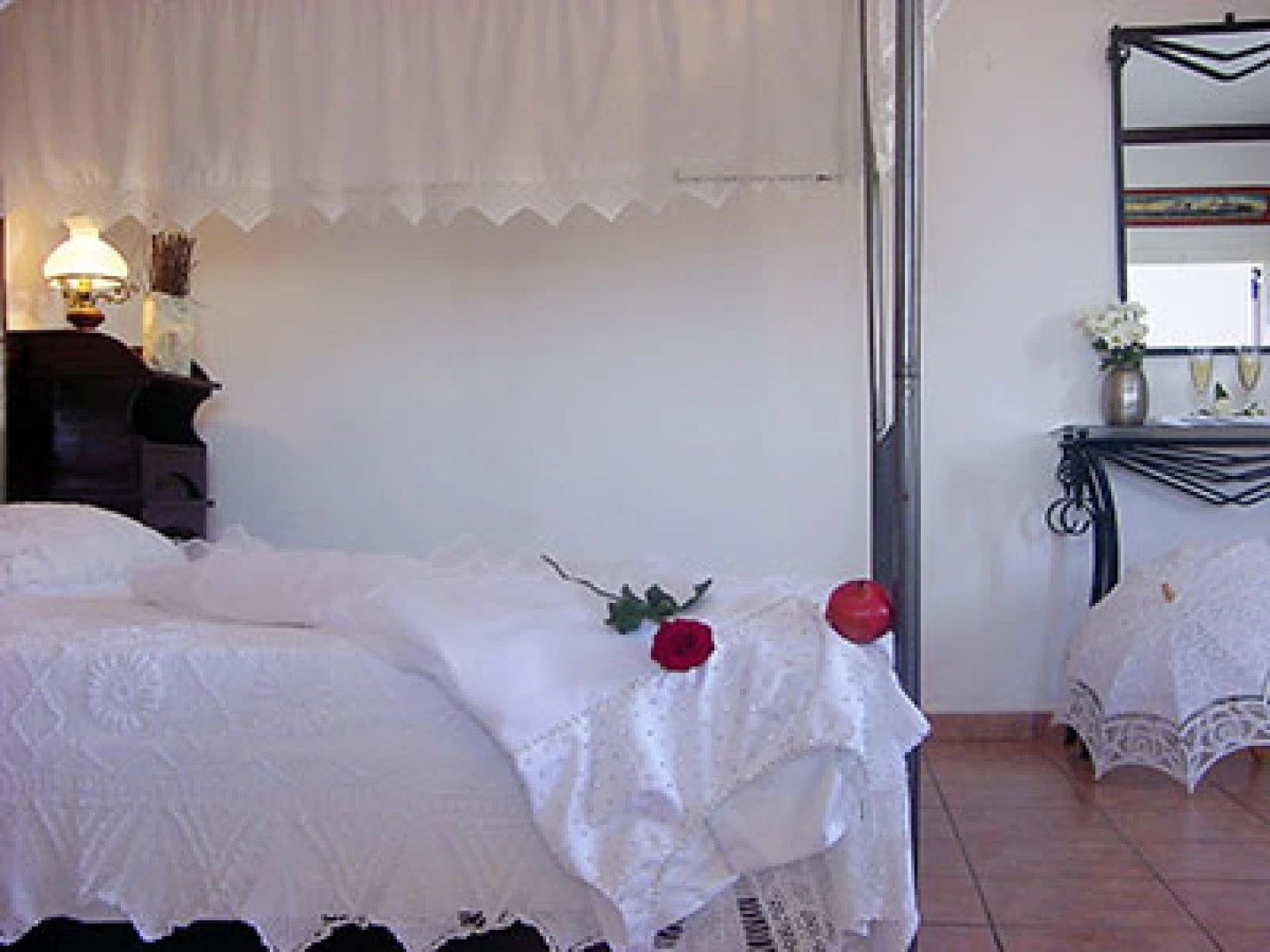 Отель Porto Scoutari Romantic Hotel & Suites