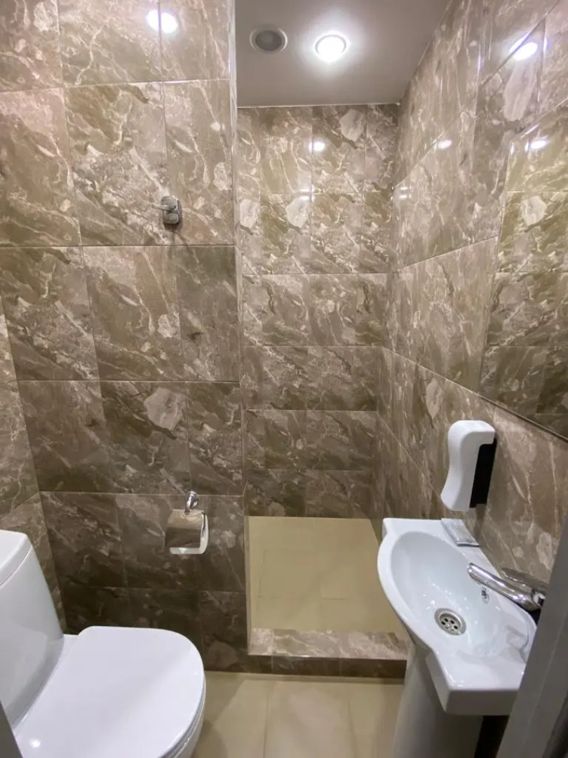 Отель Элитон