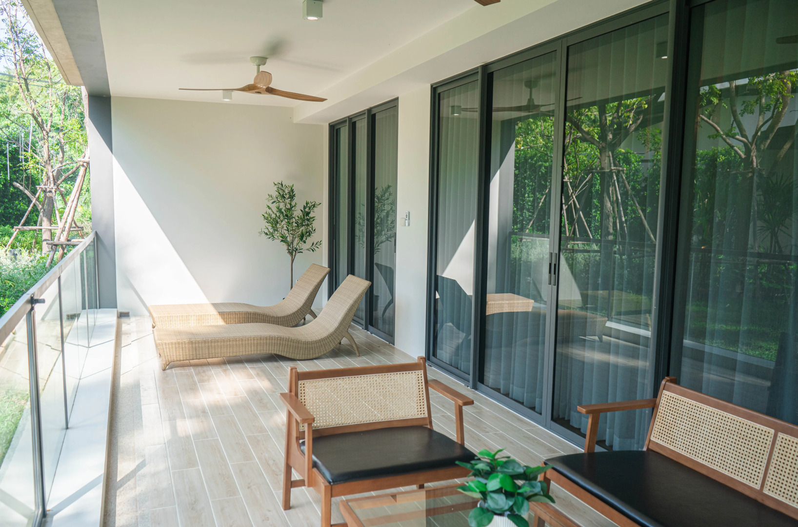 Апартаменты Laguna Beachside 2105