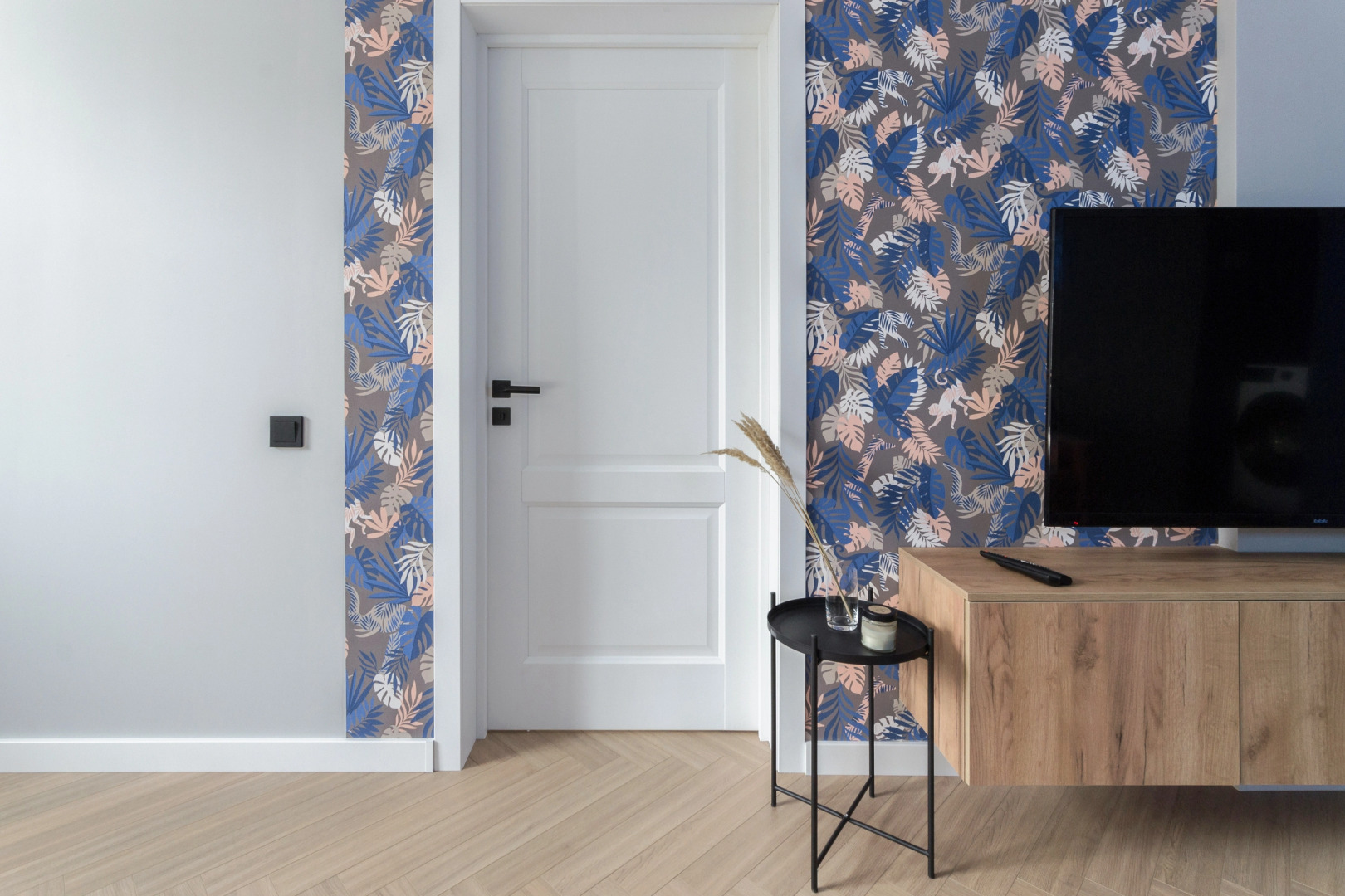 Квартира Lovely Apartment with the View on the Park and the Church