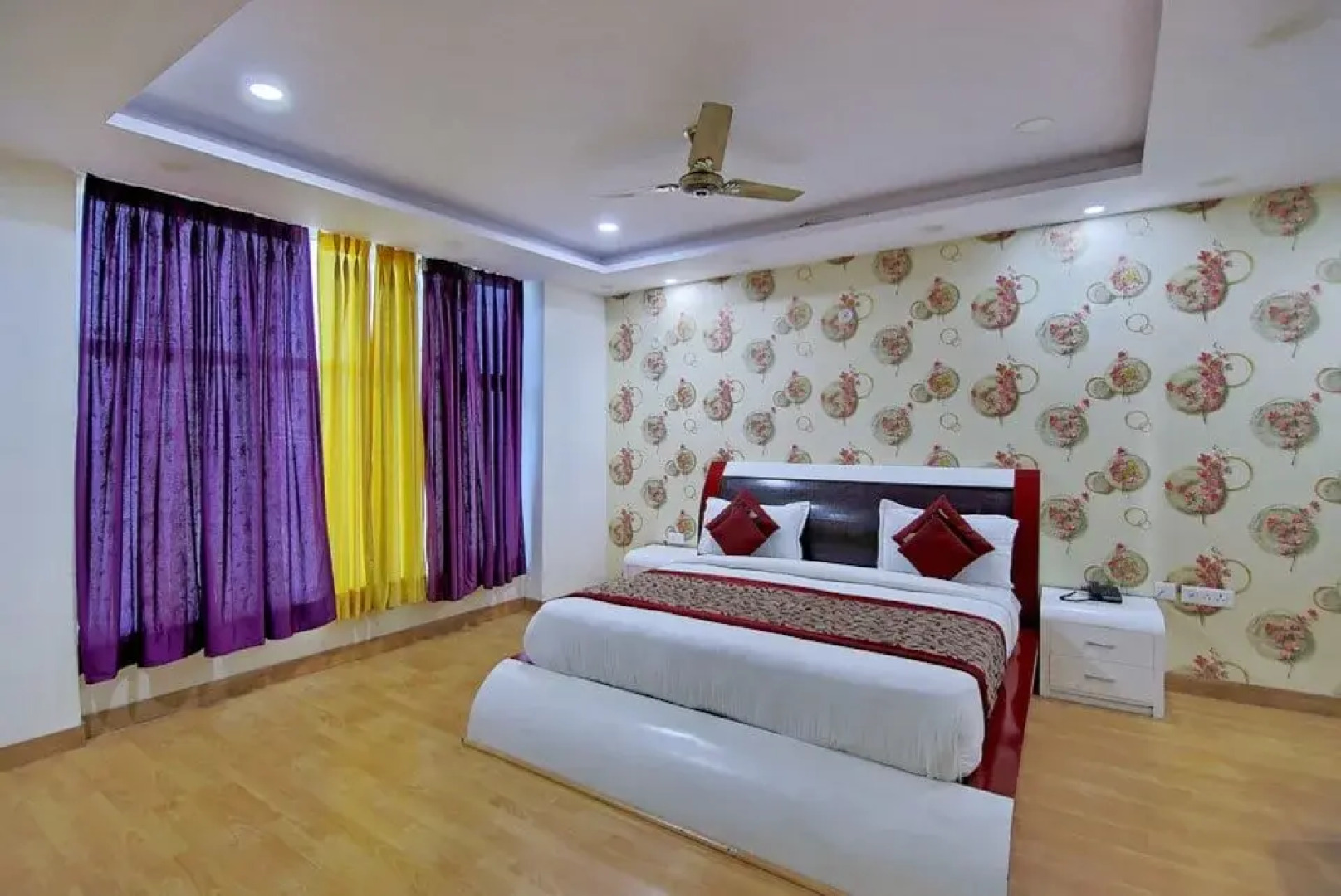 Отель Green View Palace