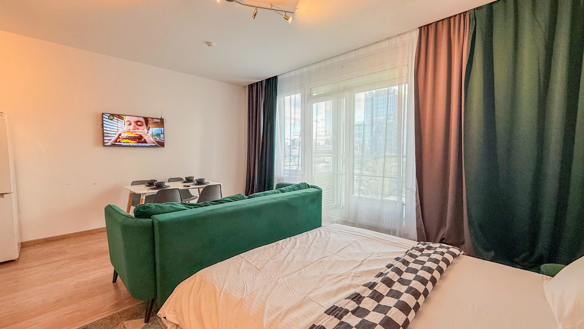 Апартаменты Everest Gorky