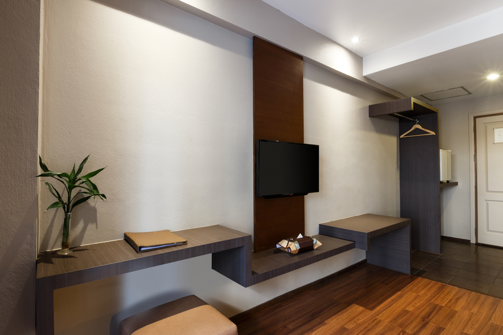 Отель The Cottage Suvarnabhumi