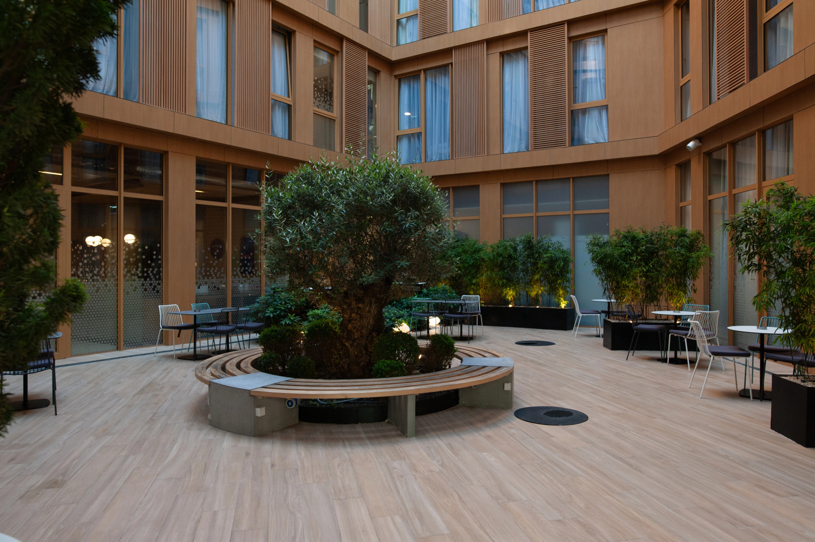 Отель Holiday Inn Express Avlabari