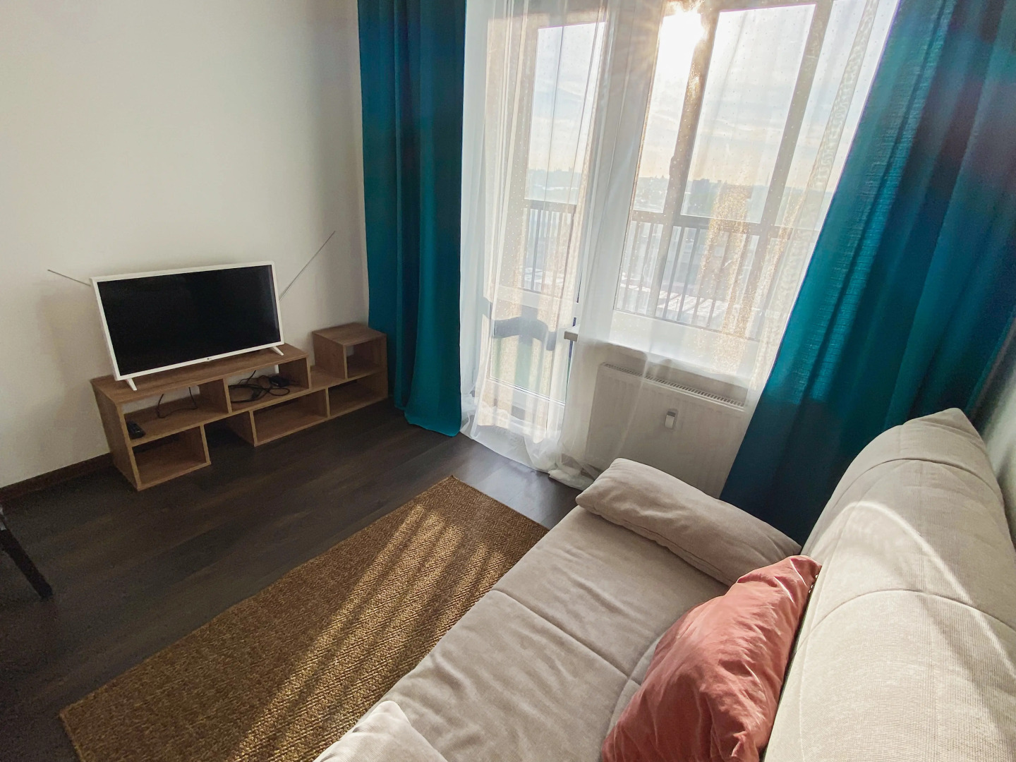 Квартира 1-комн на берегу Невы