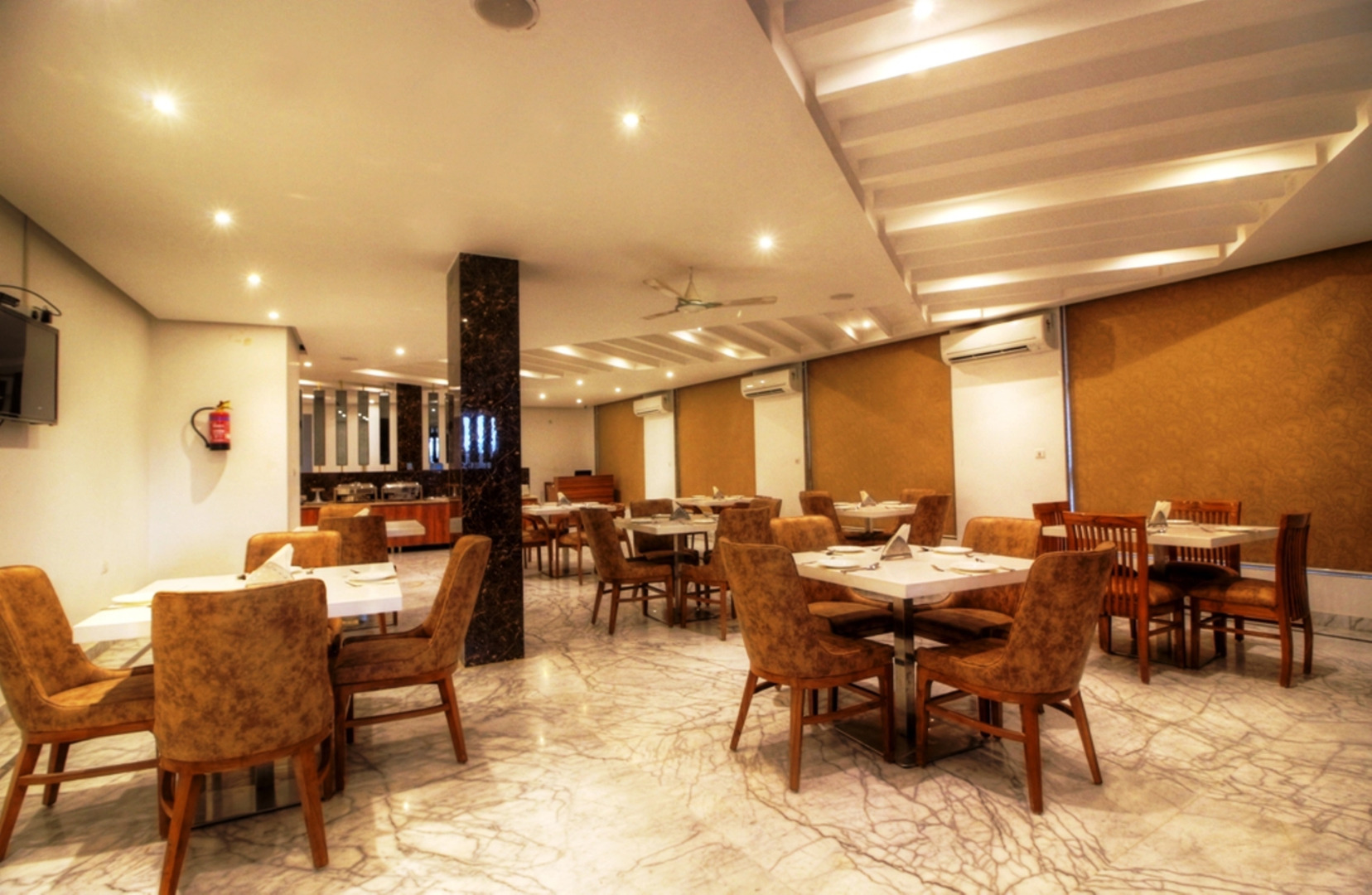 Отель Almati Inn at Delhi Airport