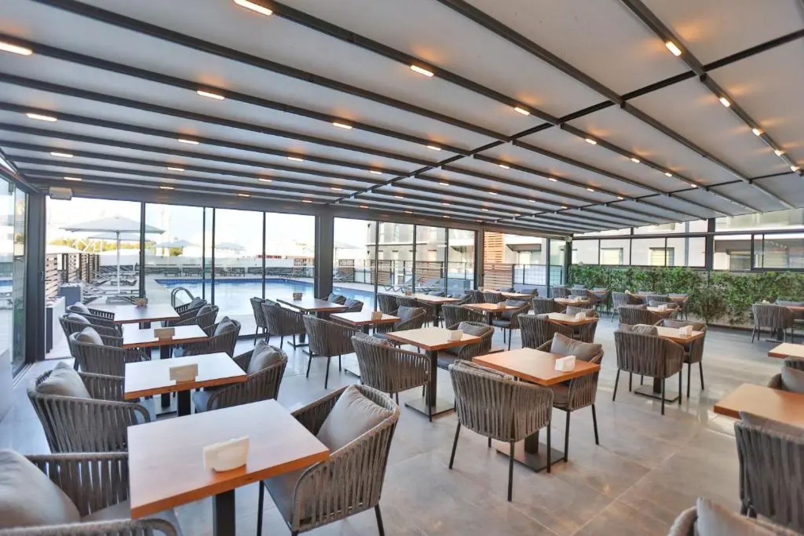 Отель Caddemm Inn