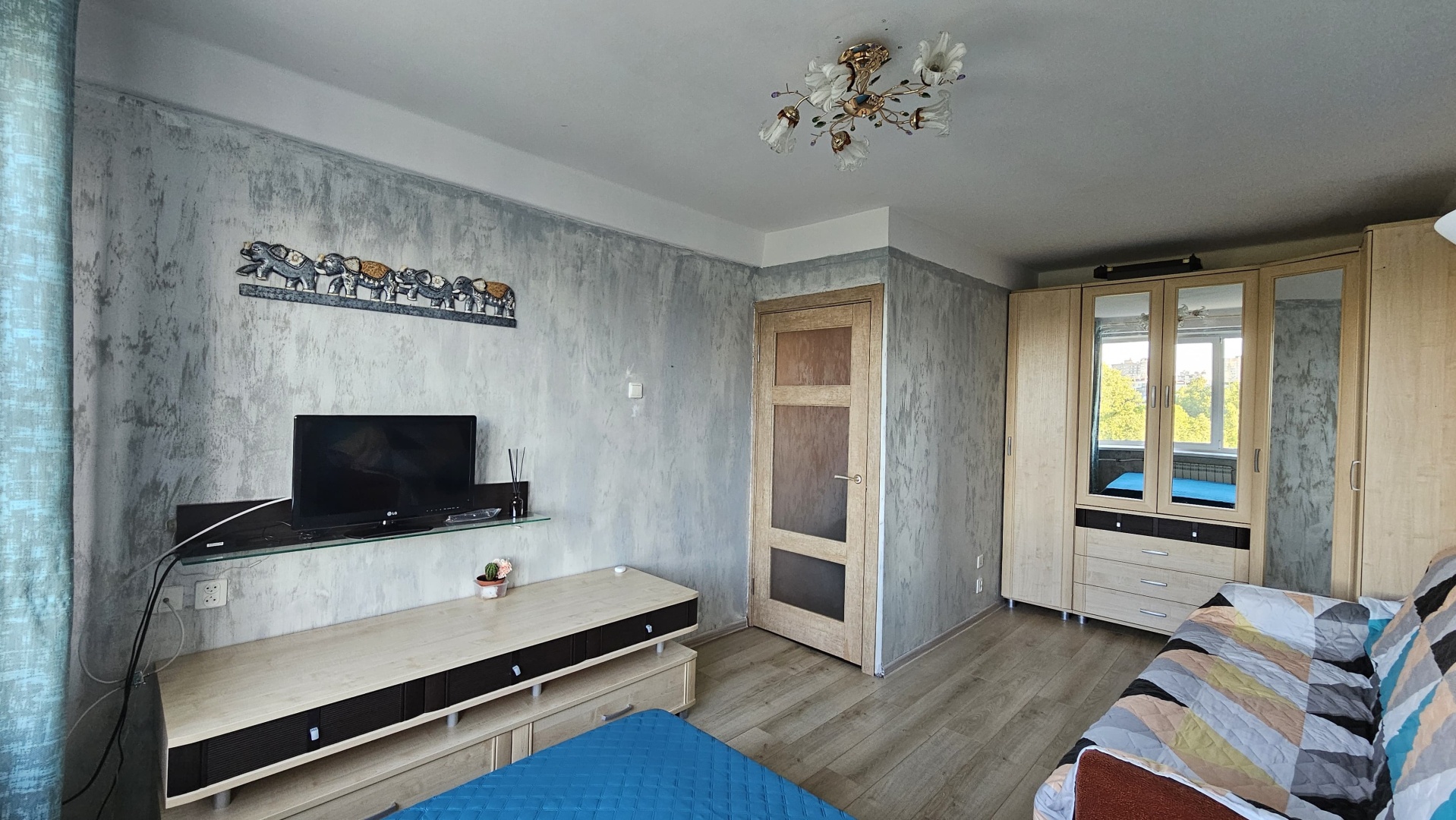 Квартира на Науки 14