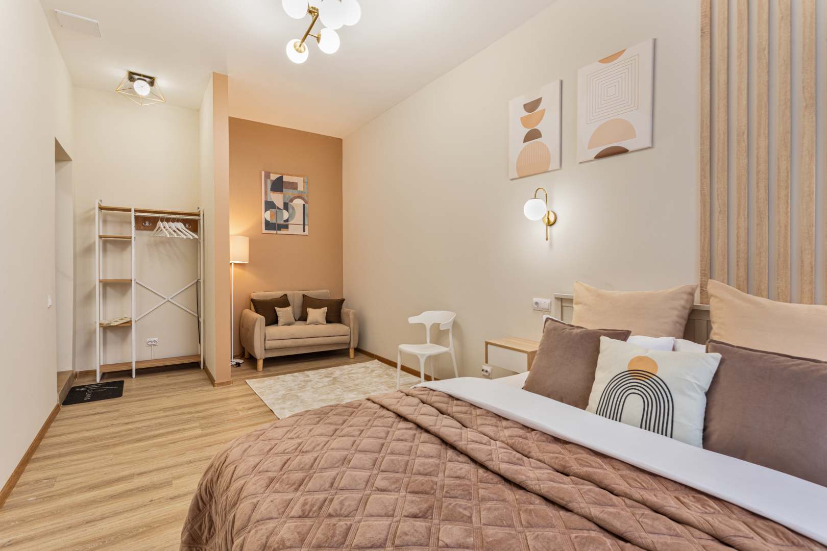 Апартаменты FullHouseApart дизайнерские трехместные апартаменты на вокзальной площади