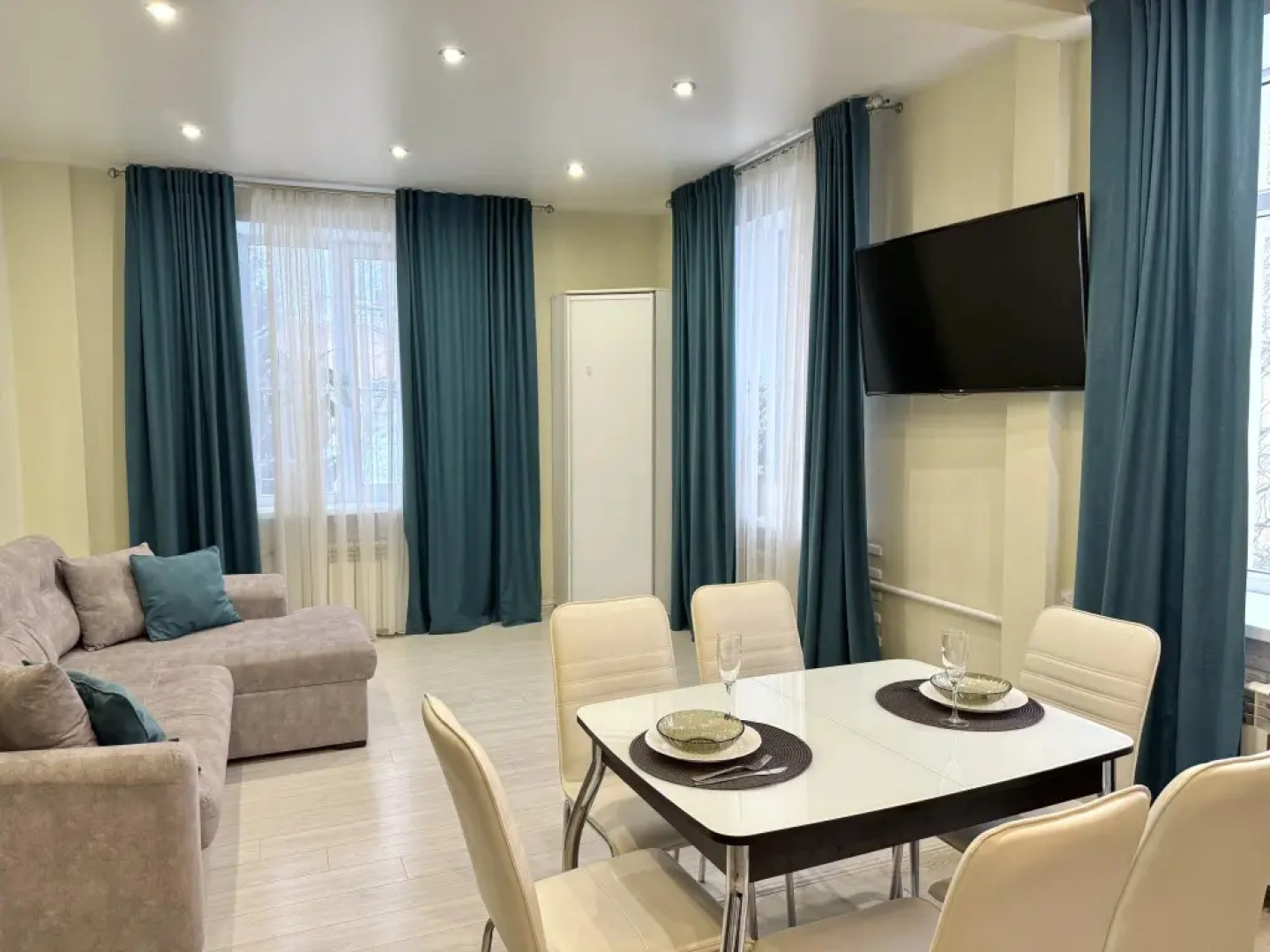 Апартаменты Apart-Comfort на Волжской Набережной 49 к1