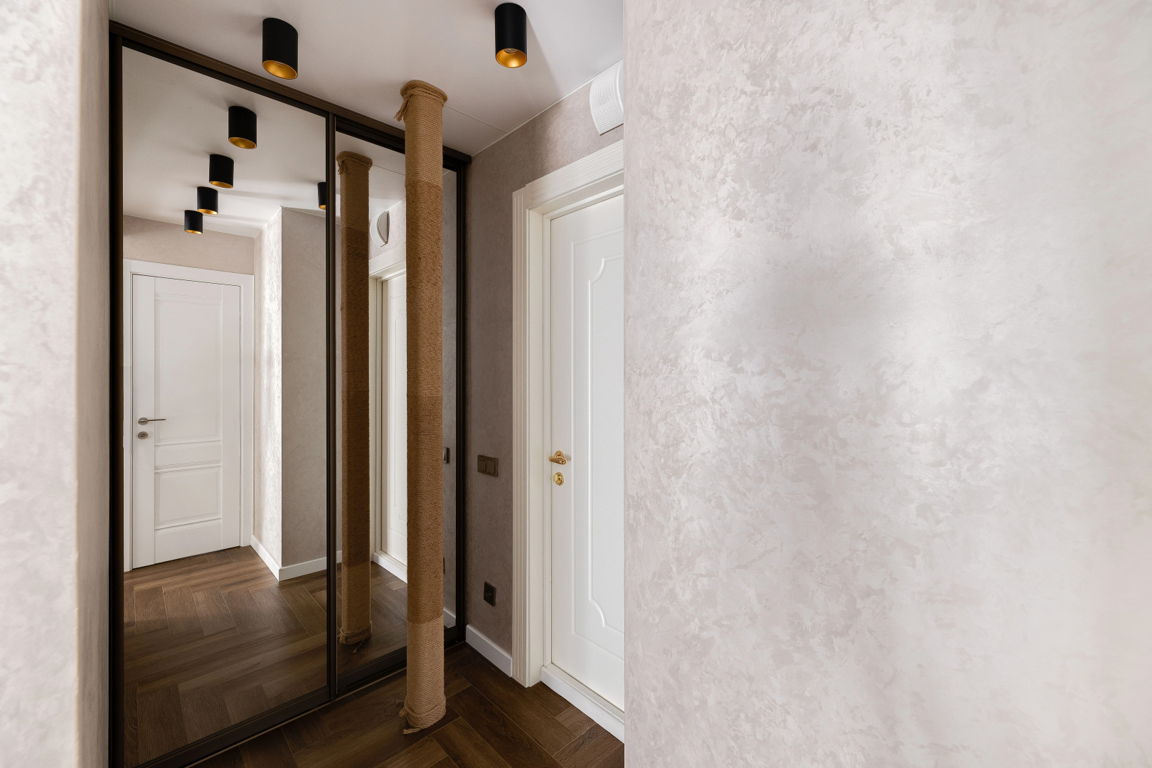 Апартаменты Изумруд Бауманская