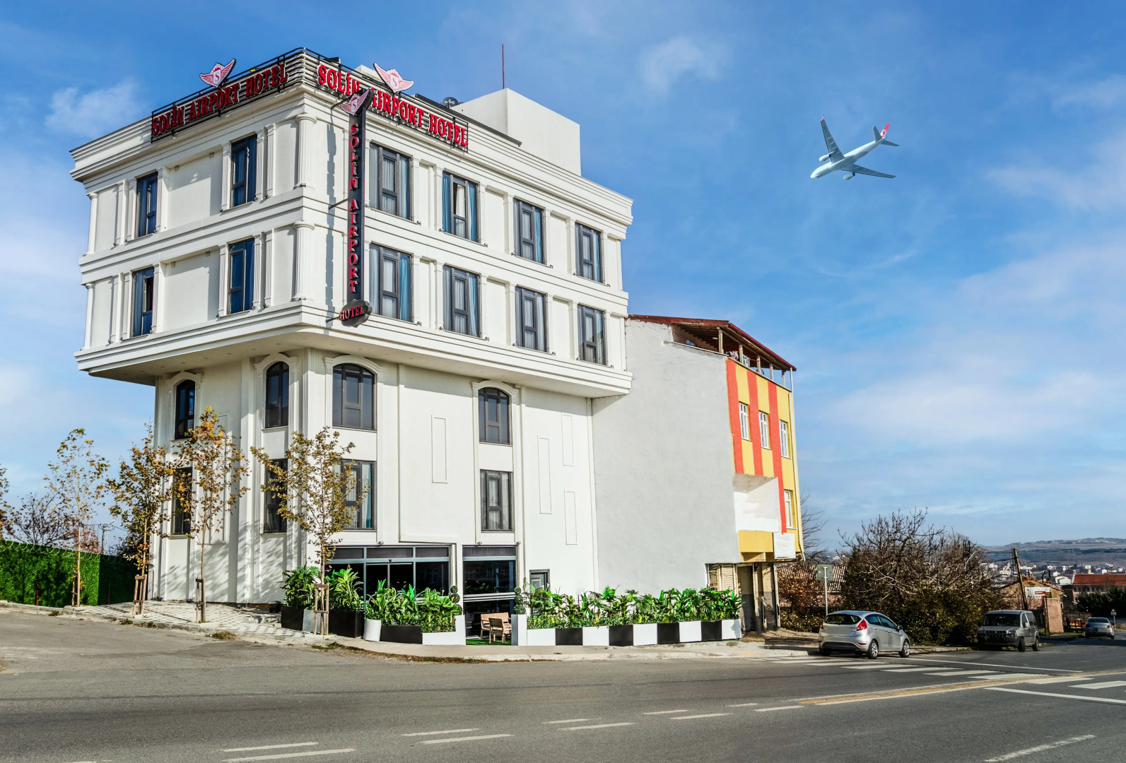 Отель Solin Airport Hotel