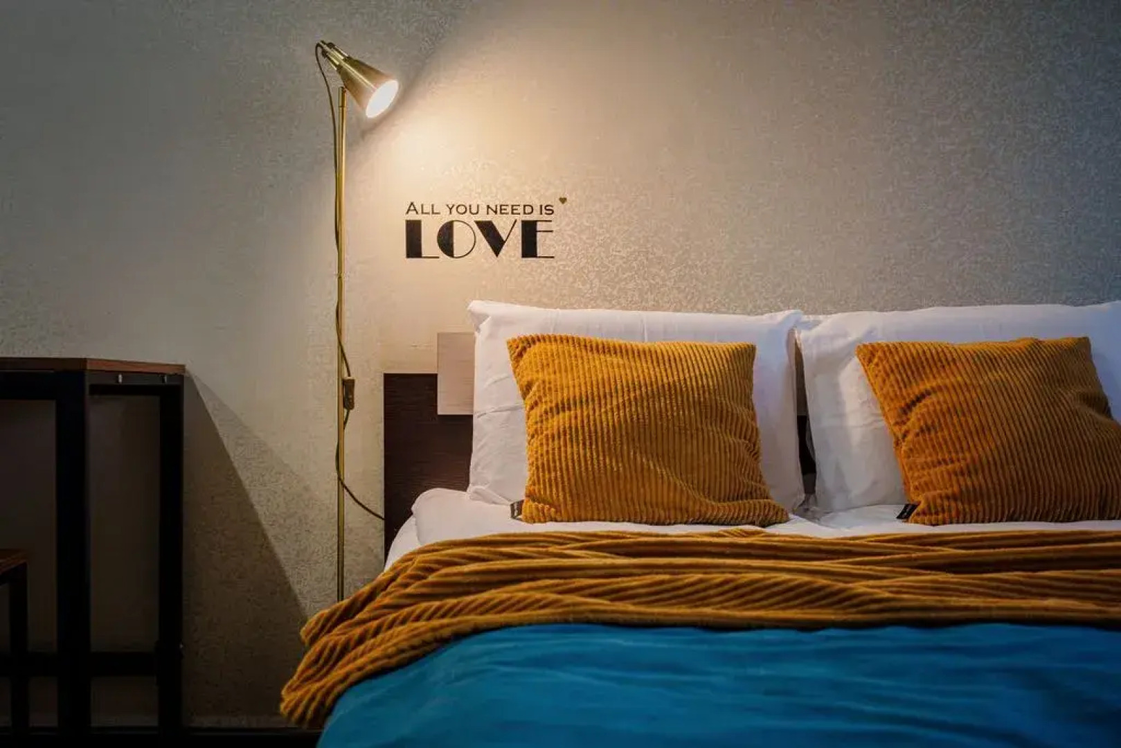 Студия Granada уютная современная в новом доме