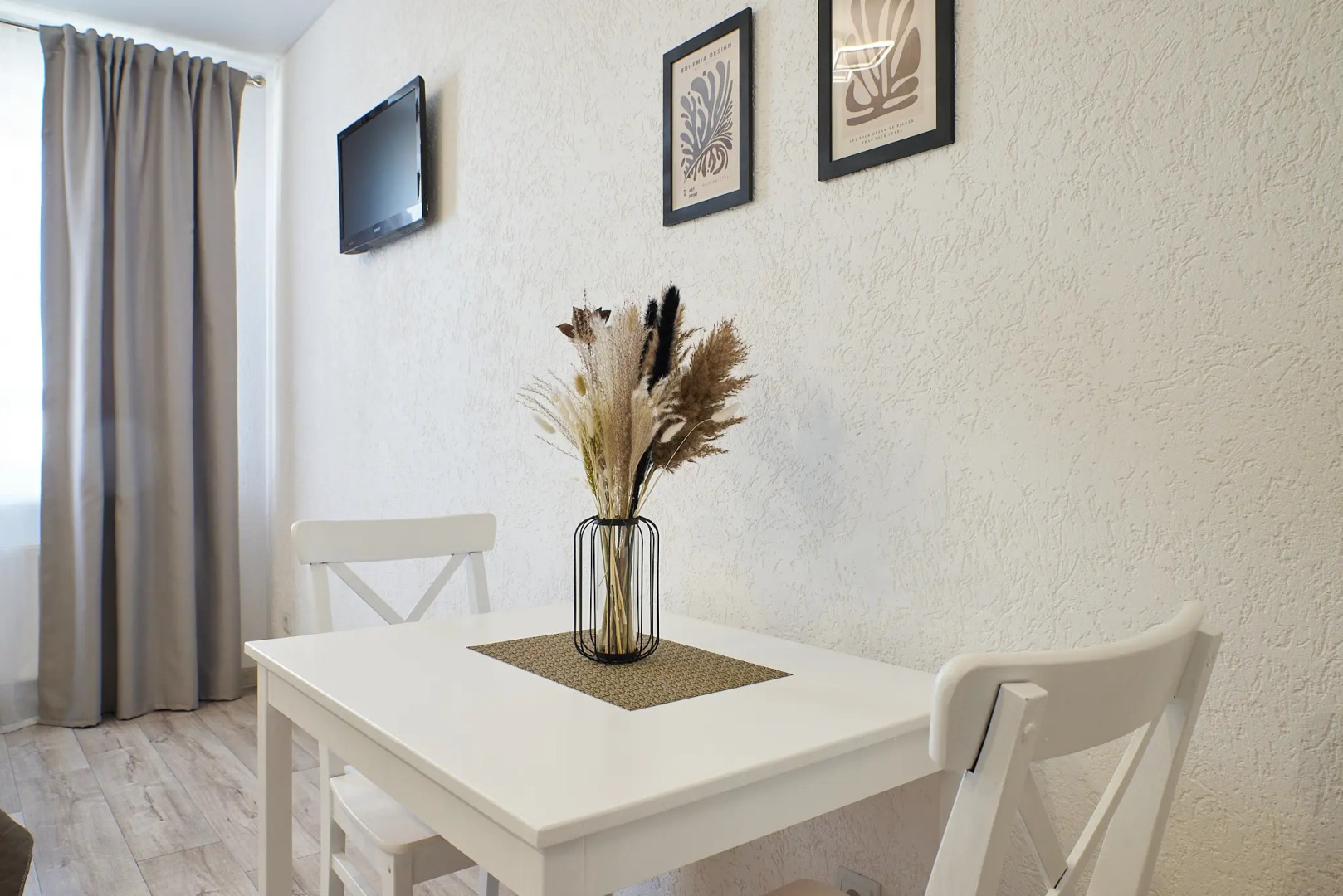 Квартира Родионова 202/2-70