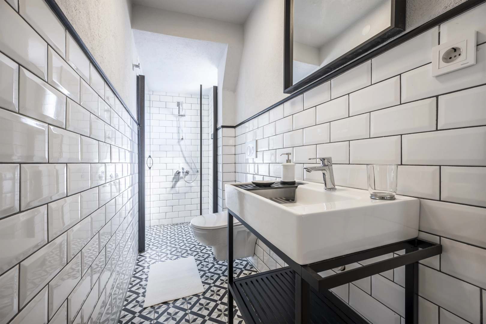 Апартаменты PeraNox Suites