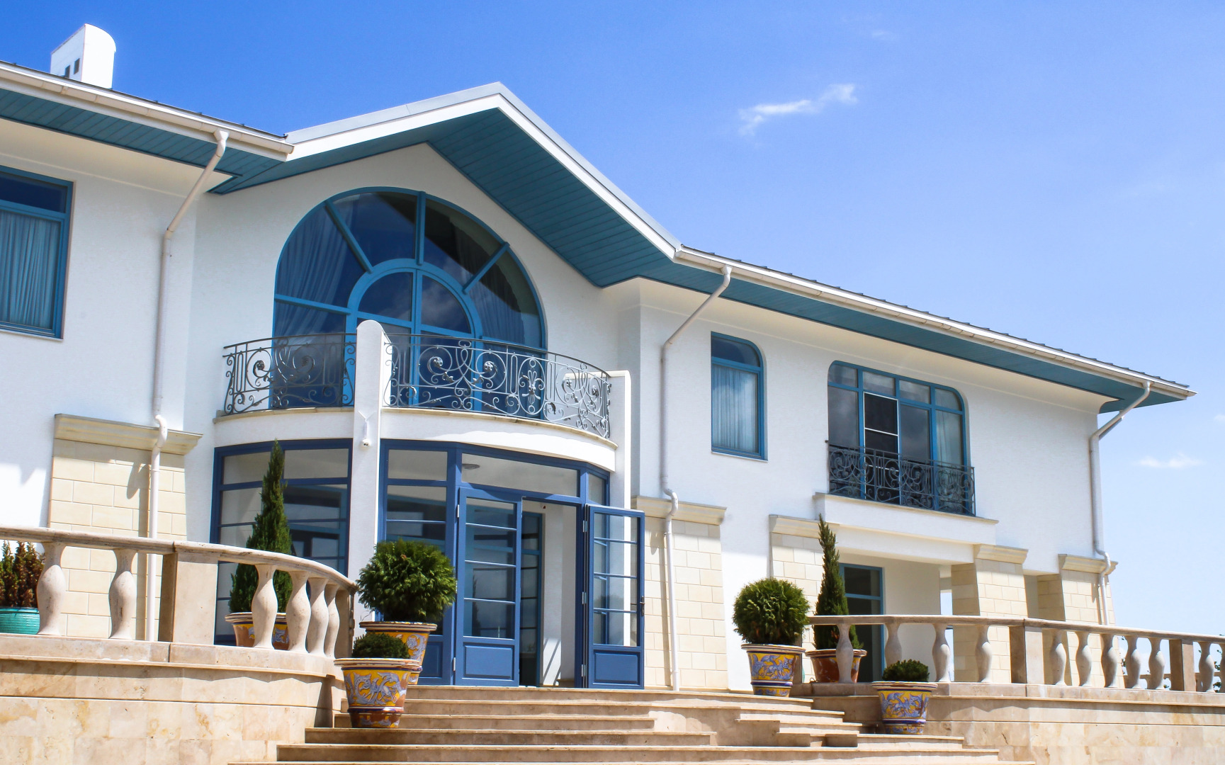 Бутик-отель Villa Romanov Wine Club & SPA