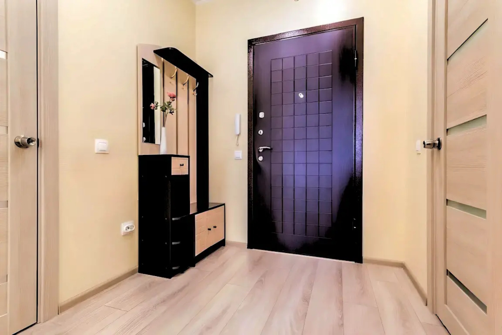 Апартаменты DoMino — Светлая Однушка с Качественным Ремонтом