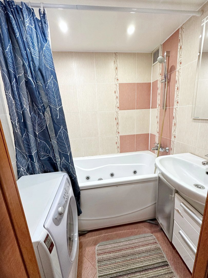 Квартира Двухкомнатная в 10 минутах пешком от набережной