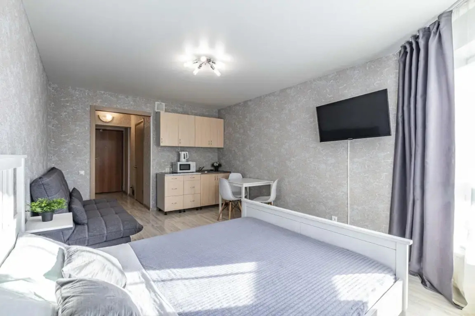 Апартаменты DreamHouse Юмашева 6-6