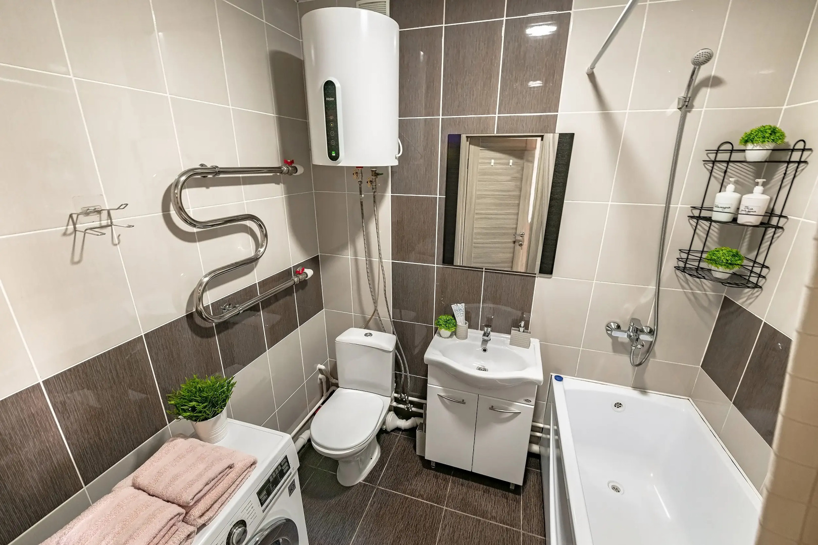 Апартаменты TopHouse на Можжевеловой 18, 133