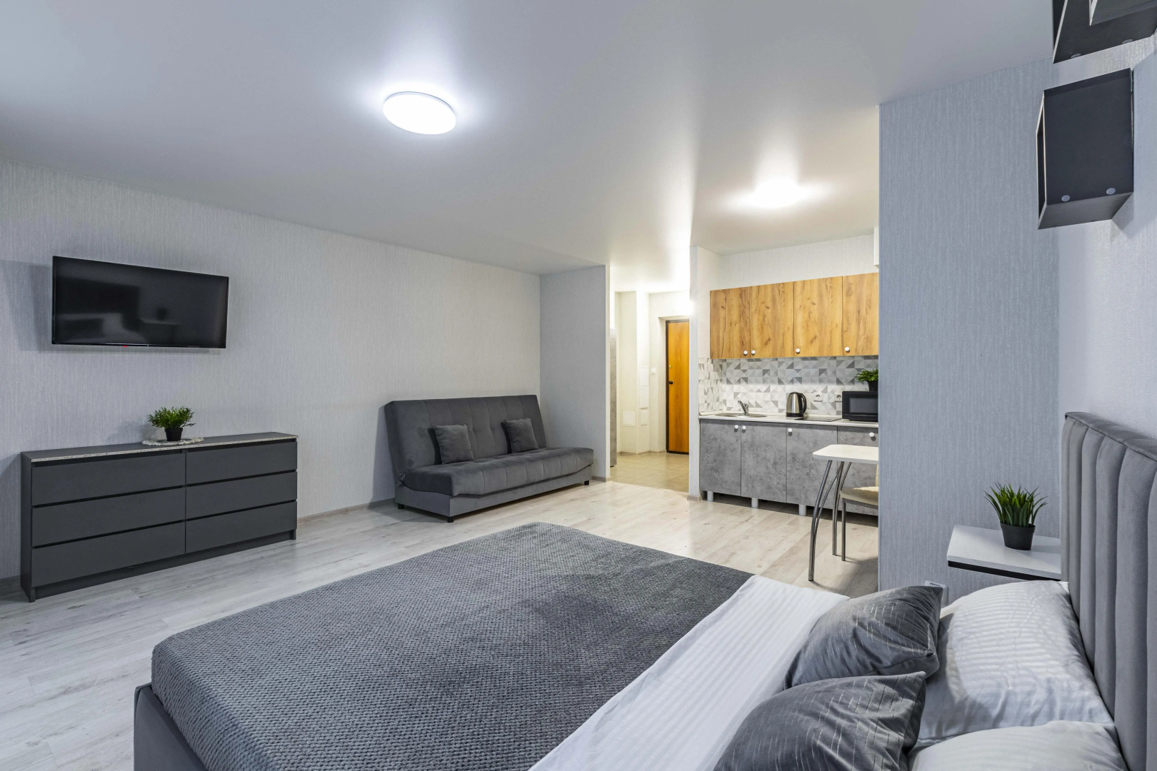 Квартира Студия Светлая и Просторная со Свежим Ремонтом!