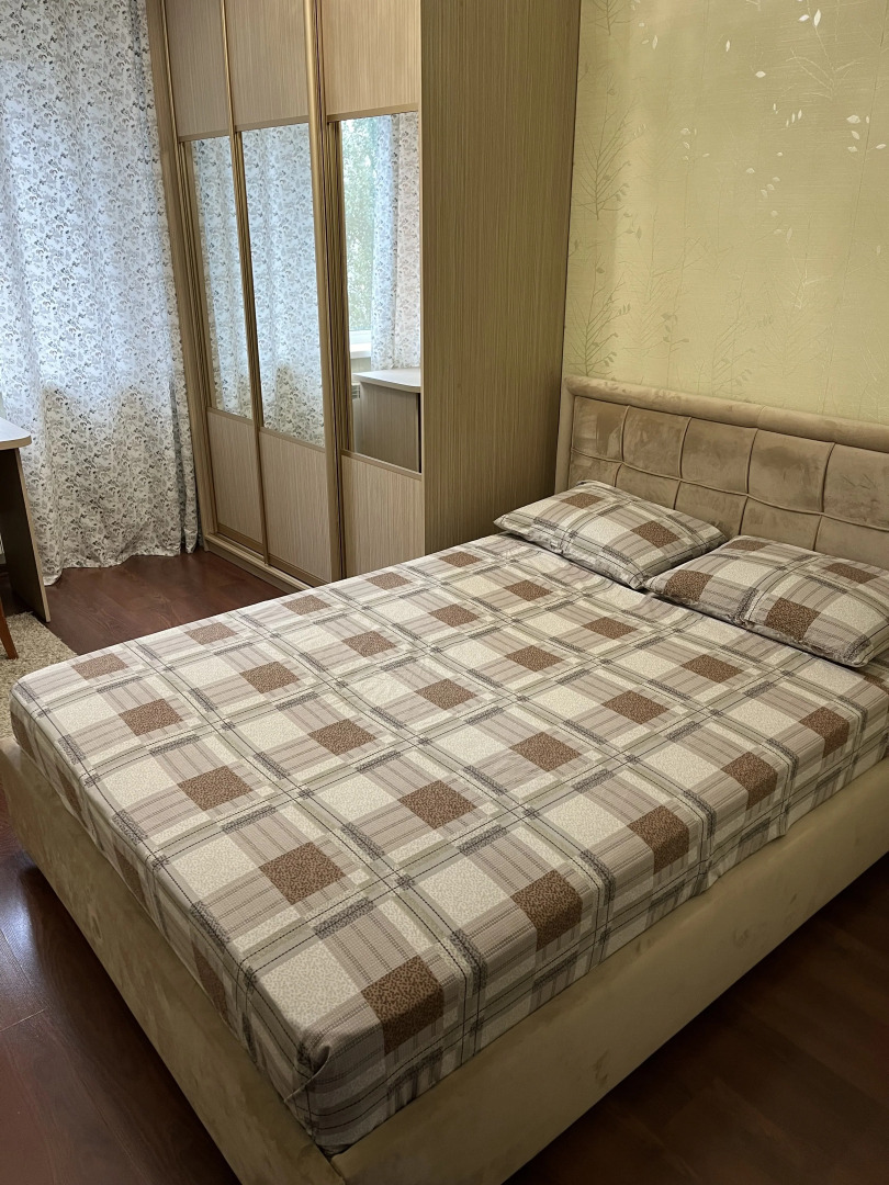 Квартира Трехкомнатная на Проспекте Сююмбике 49/1 (43/16)