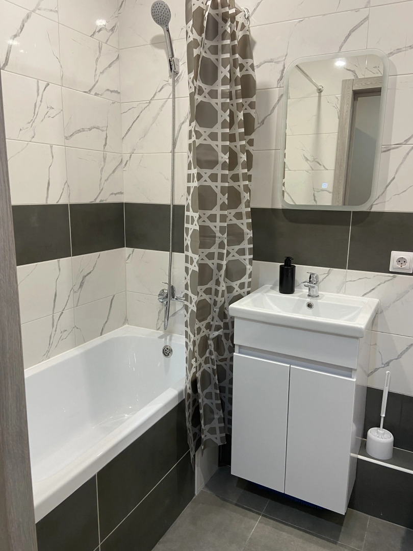 Апартаменты Эль Апарт на Содружества 66/110