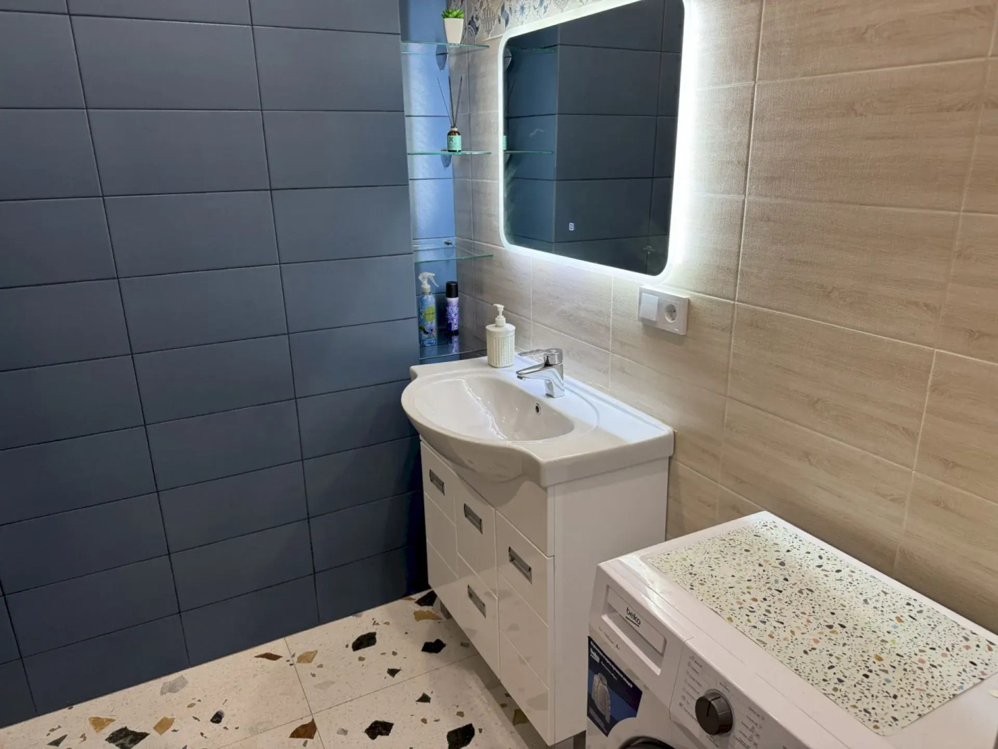 Квартира 488 1-к с видом на море и горы с балконом