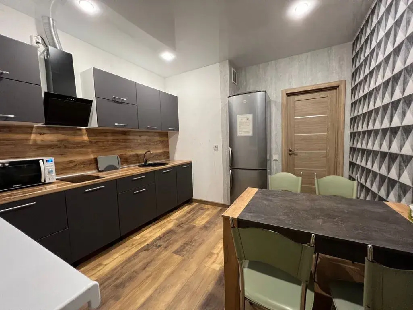 Апартаменты Двухкомнатные Nevabed на Центральной 19к3