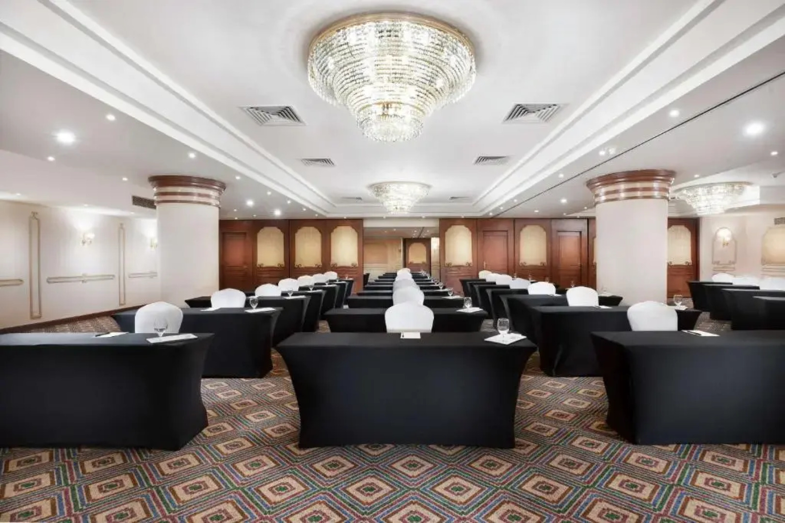 Ночлег и завтрак (B&B) Steigenberger Nile Palace Luxor Travel