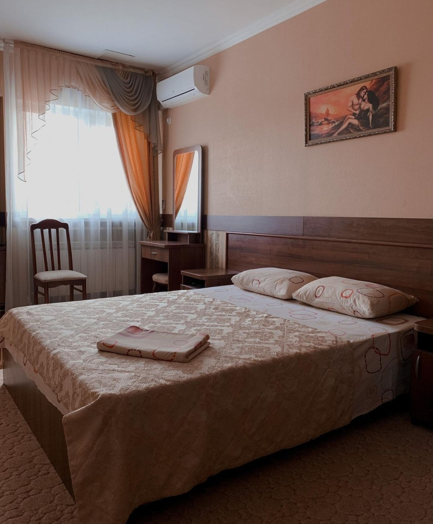 Отель Рандеву